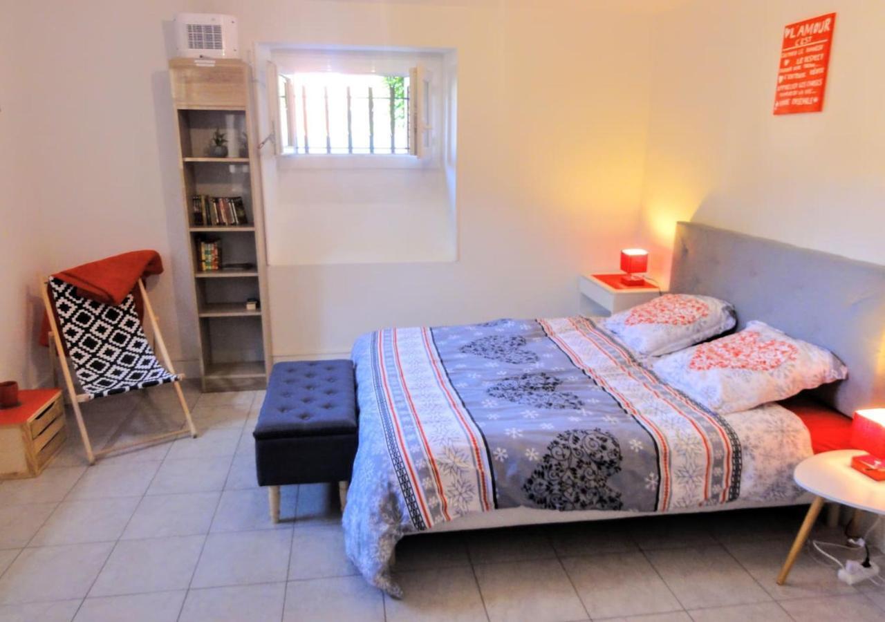Au Petit Marcadal **Sanctuaires, Hopital, Gare** Apartman Lourdes Kültér fotó